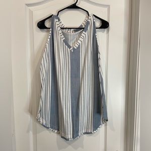 Amazon v neck tank size XL